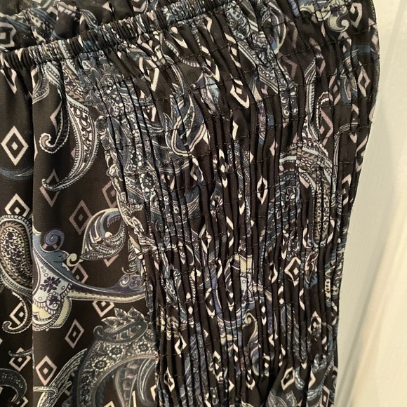 Mini Dress- Off the shoulder - Picture 5 of 8